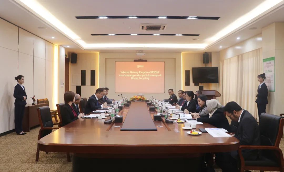20231208-1-印尼工业部、莫罗瓦利金属工业理工学院、佛山职业手艺学院莅临佰利乐循环交流会见.jpg